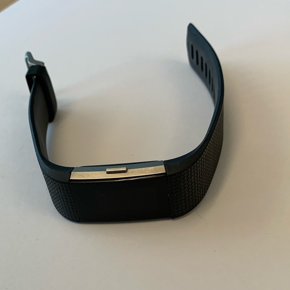 Fitbit Charge 2 with extra band & charger